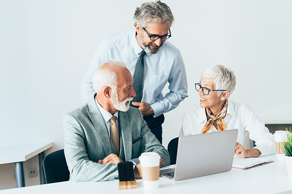3D-Druck Maschine in Aktion, die ein komplexes Design produziert